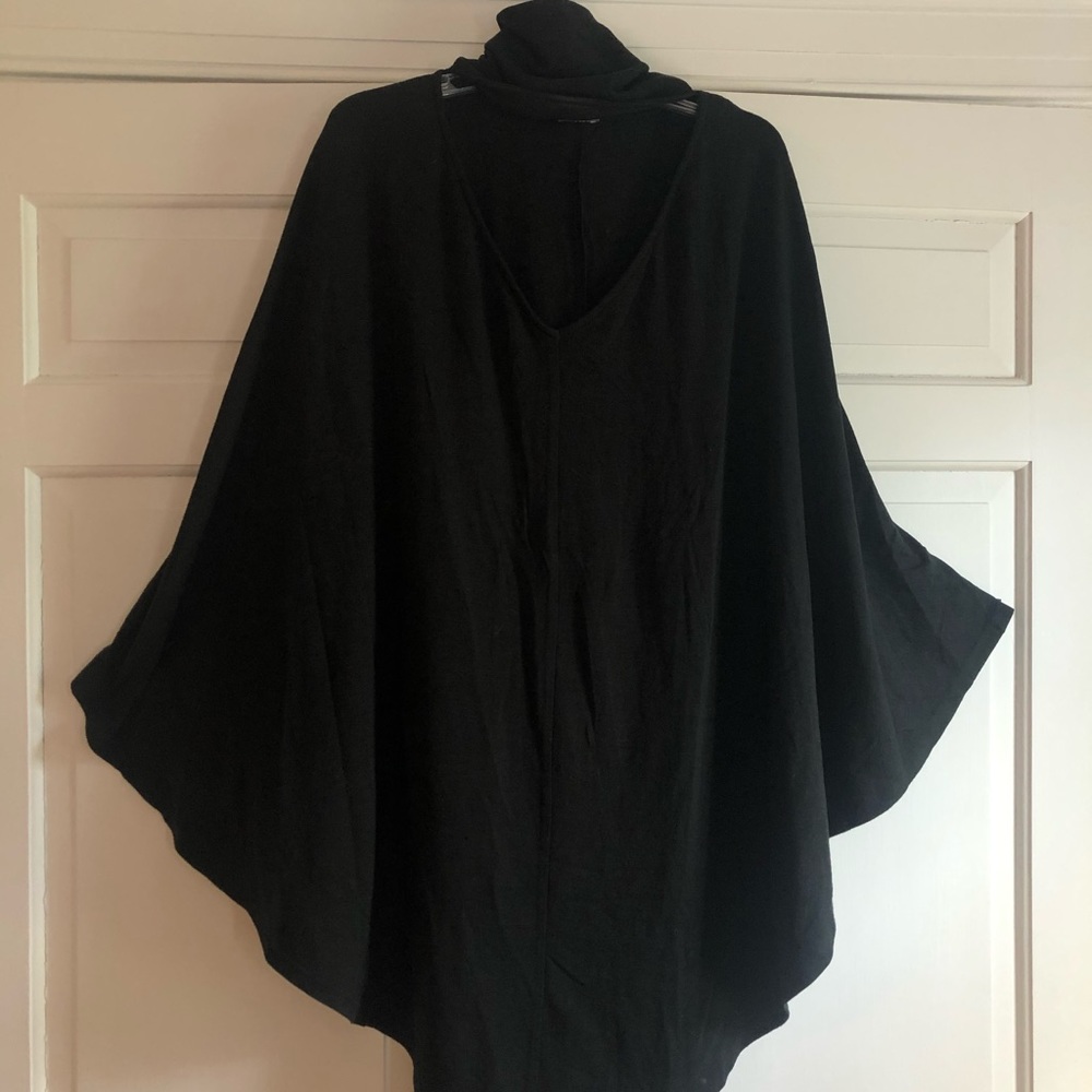 Medium Black Tobi Turtle Neck Cape